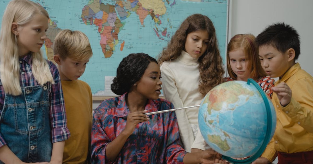 AI教育、世界はどこまで進んだ？各国の戦略と展望