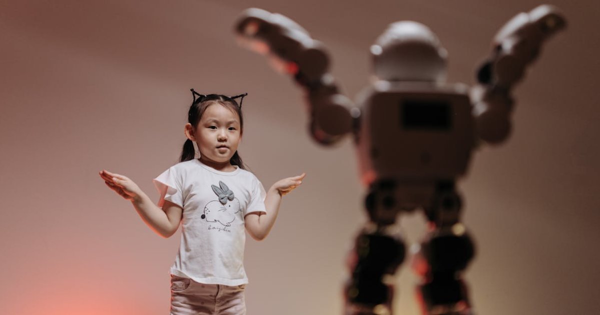 AI教育の未来は？：子どもたちが大人になる頃のAI社会を予測する