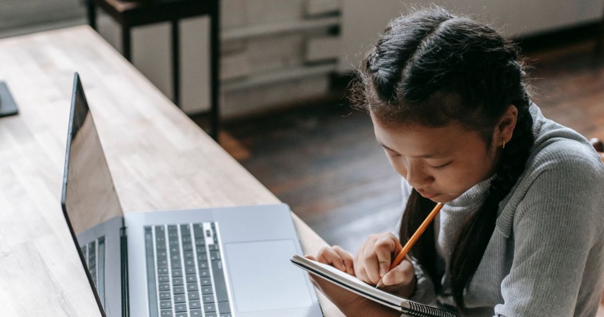 AIで子どもの学習習慣をサポート：自律性を育むデジタルプランナー活用術